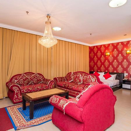 Super Oyo 1114 Neo Pegasus Hotel Segamat Bagian luar foto