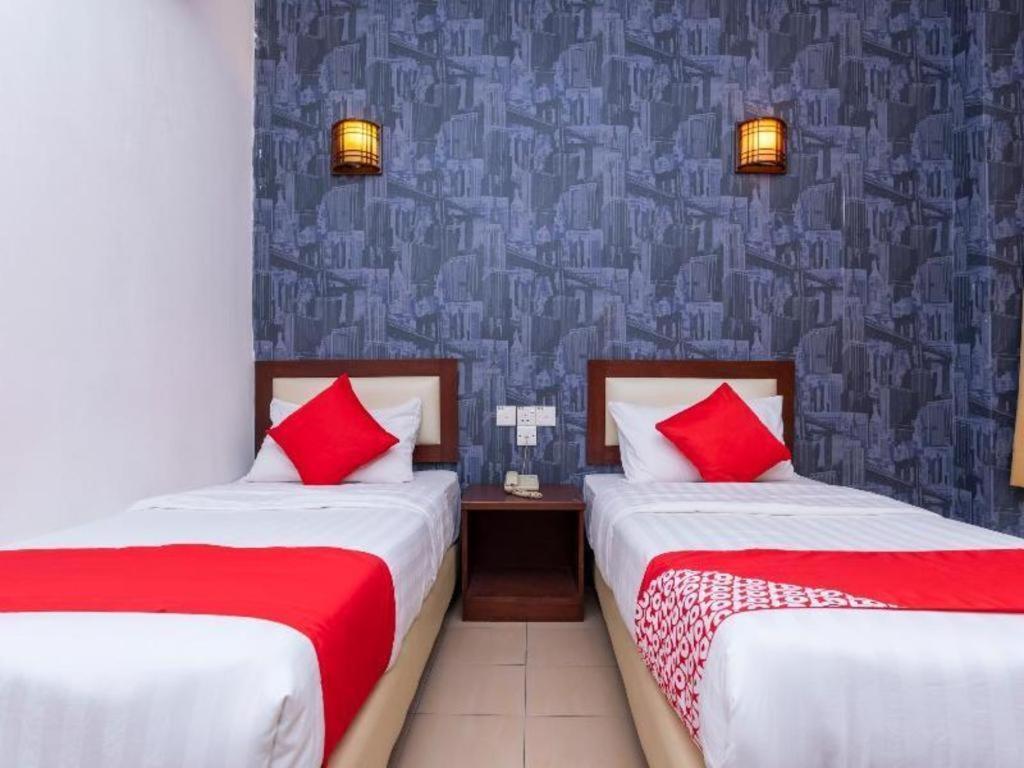 Super Oyo 1114 Neo Pegasus Hotel Segamat Bagian luar foto