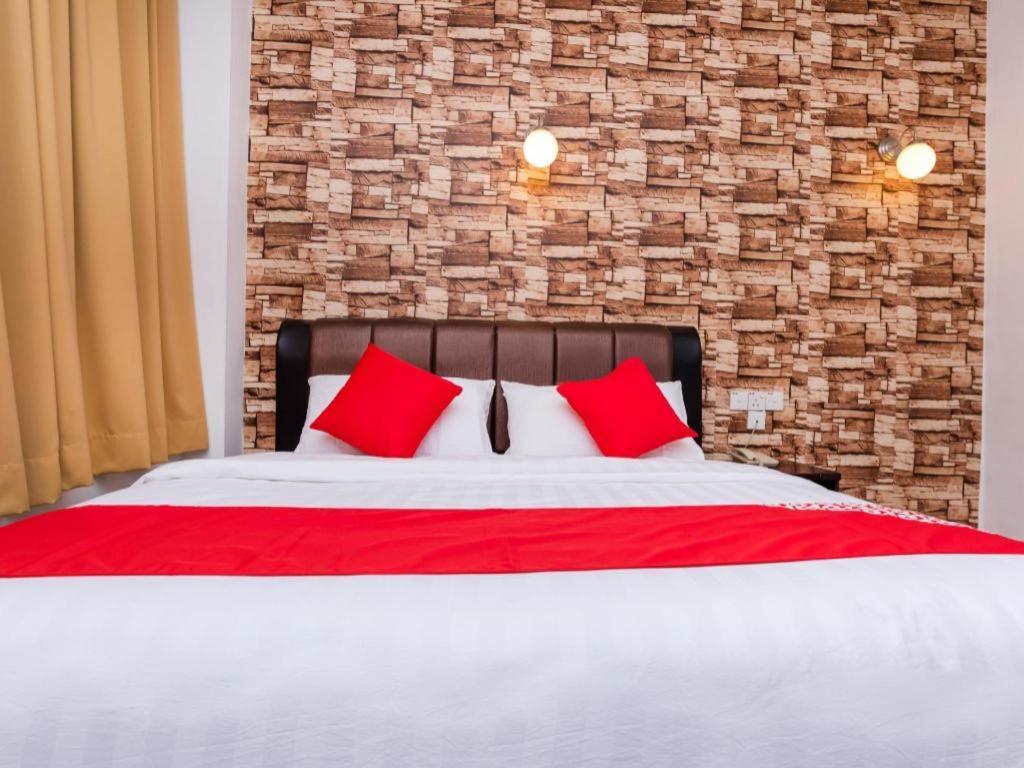 Super Oyo 1114 Neo Pegasus Hotel Segamat Bagian luar foto