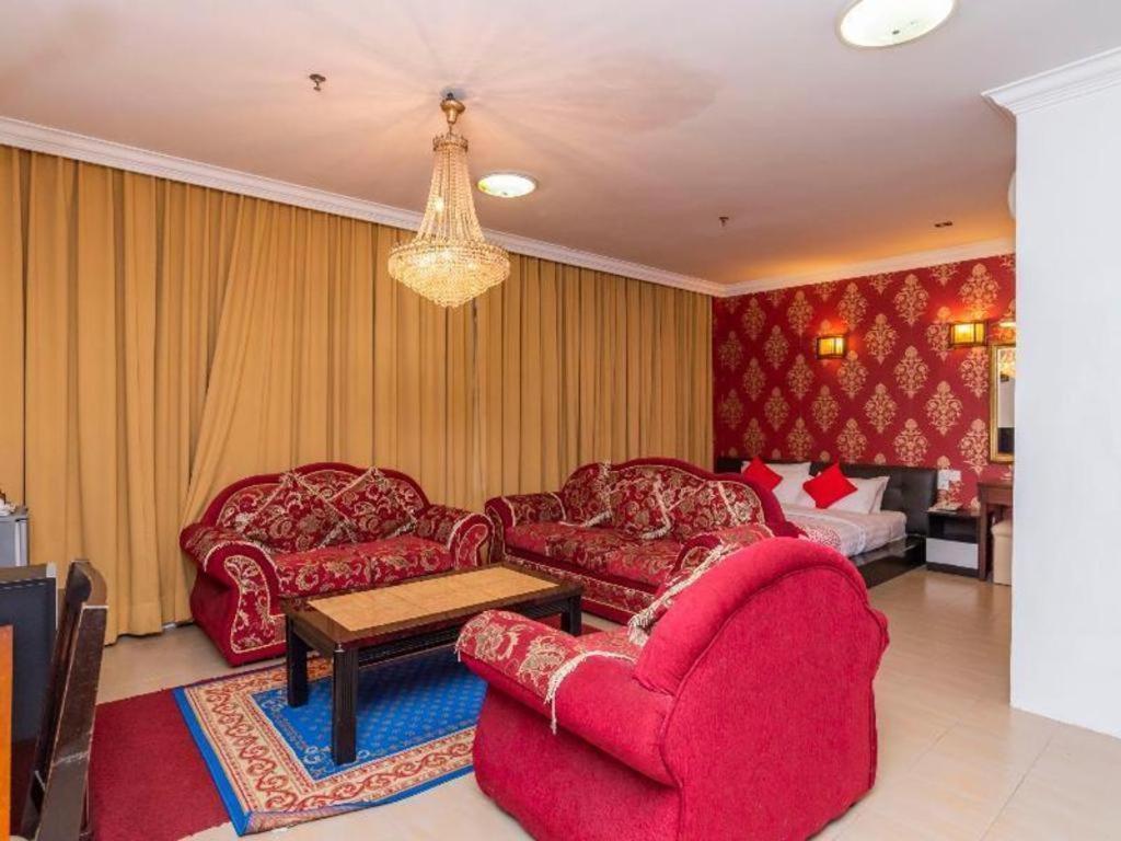 Super Oyo 1114 Neo Pegasus Hotel Segamat Bagian luar foto