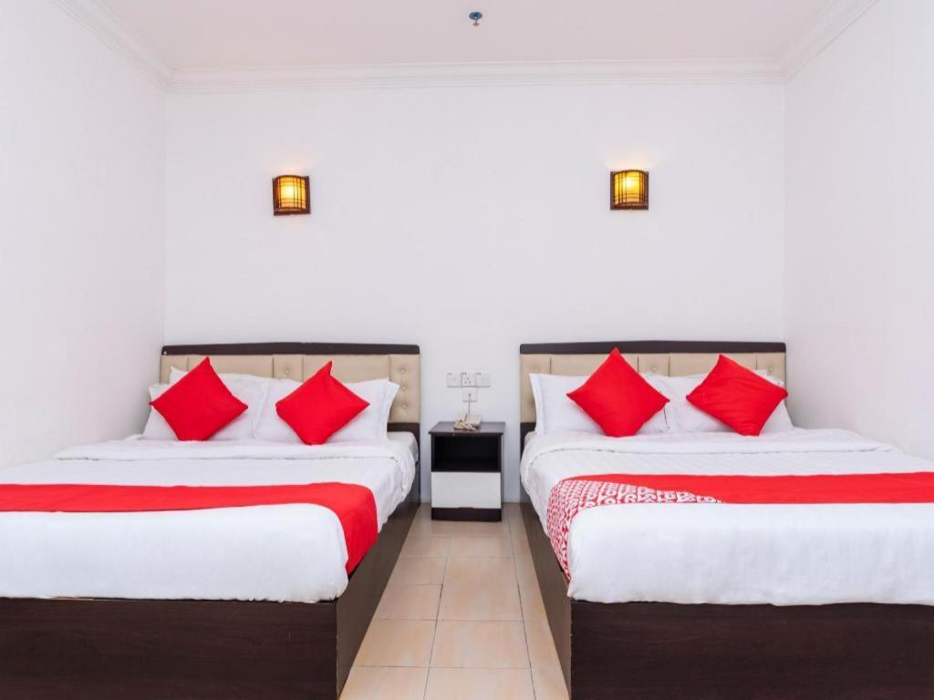 Super Oyo 1114 Neo Pegasus Hotel Segamat Bagian luar foto