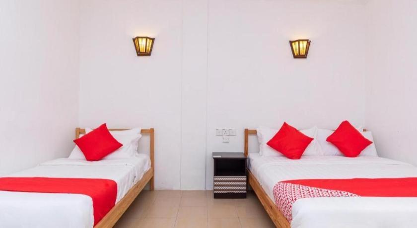Super Oyo 1114 Neo Pegasus Hotel Segamat Bagian luar foto