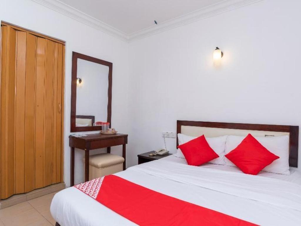 Super Oyo 1114 Neo Pegasus Hotel Segamat Bagian luar foto
