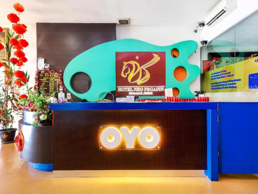Super Oyo 1114 Neo Pegasus Hotel Segamat Bagian luar foto